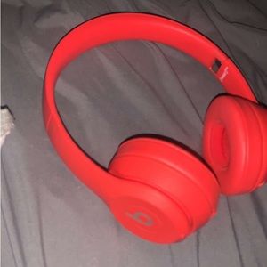 Beats solo 3 for sale, retail 200,selling for 120 anybody interested?